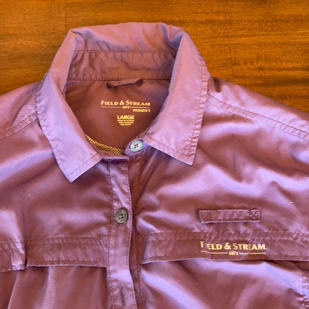 Field and steam button up fishing shirt.